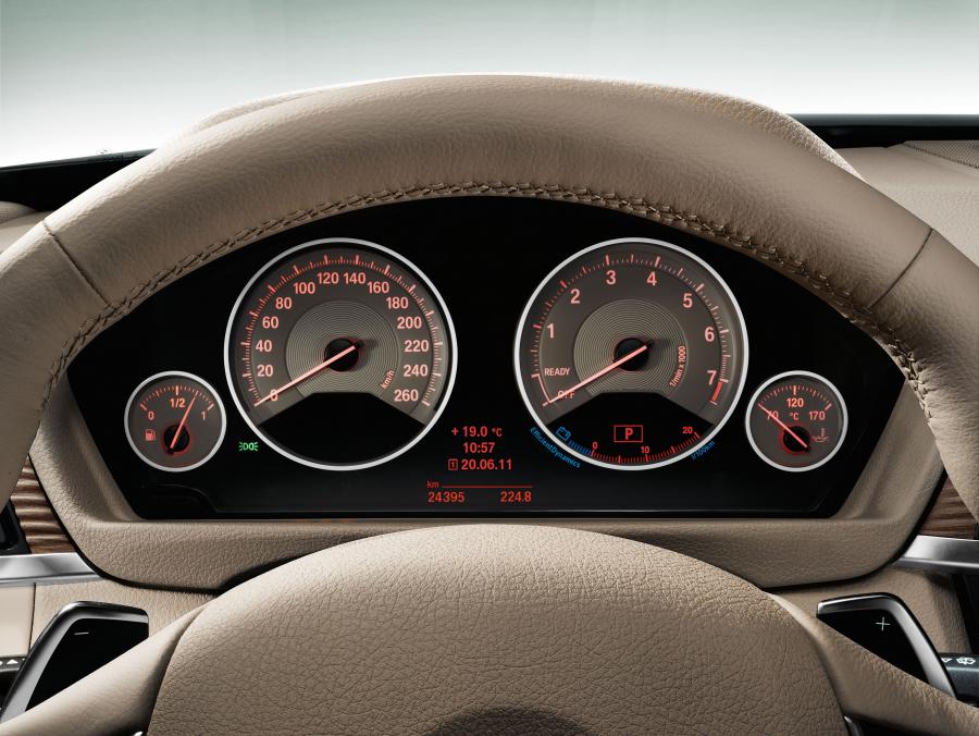  BMW 3-Series Modern Line 2011 года  (фото 5 из 15)
